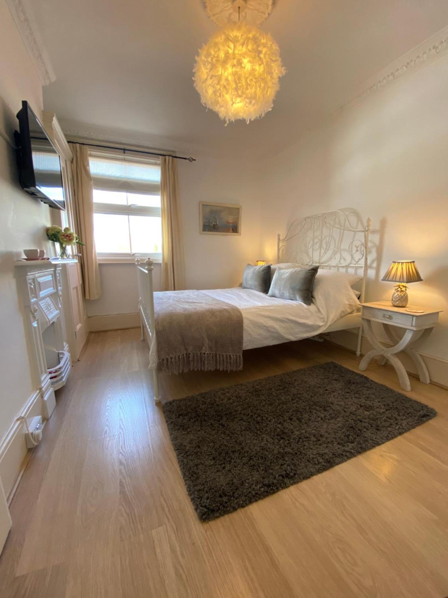 Deluxe Three Bed Bnb In Henley-On-Thames Near Station River & Town Centre 외부 사진