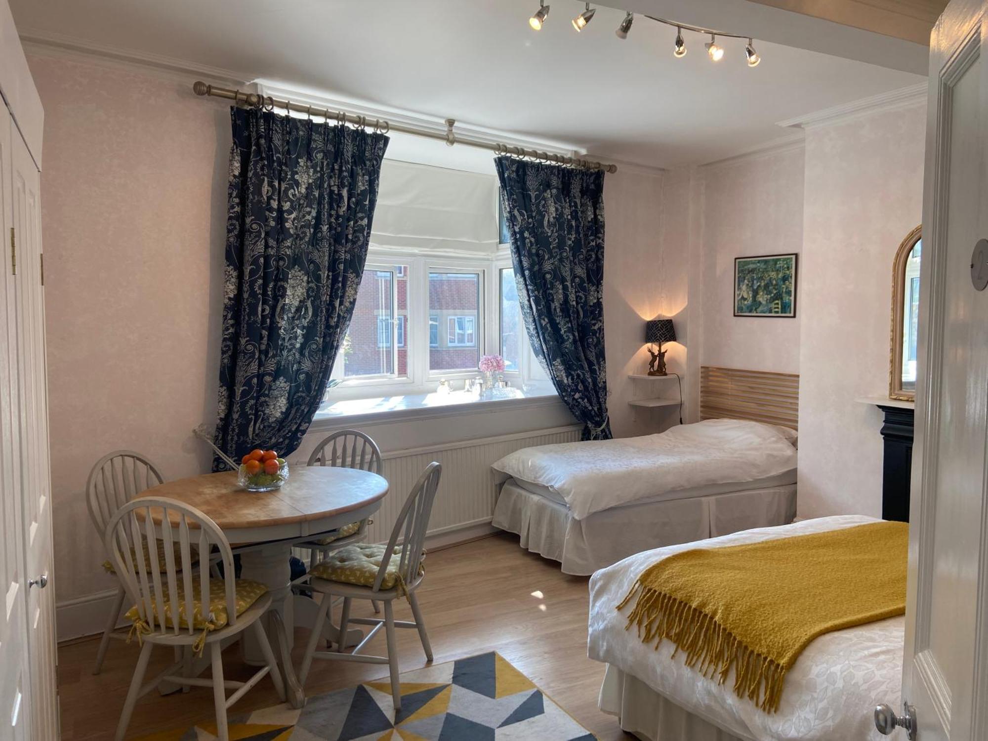 Deluxe Three Bed Bnb In Henley-On-Thames Near Station River & Town Centre 외부 사진
